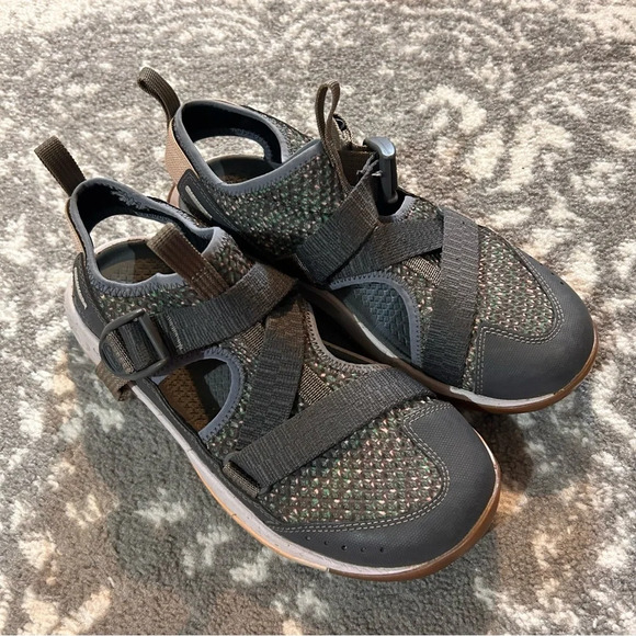 Chaco Odysessy Sport Closed Toed Sandals - Picture 2 of 12